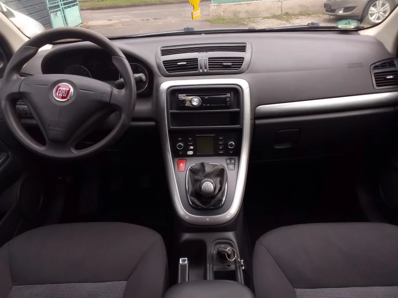 Fiat Croma 1.8 климатроник, парктроник, снимка 6 - Автомобили и джипове - 49518961