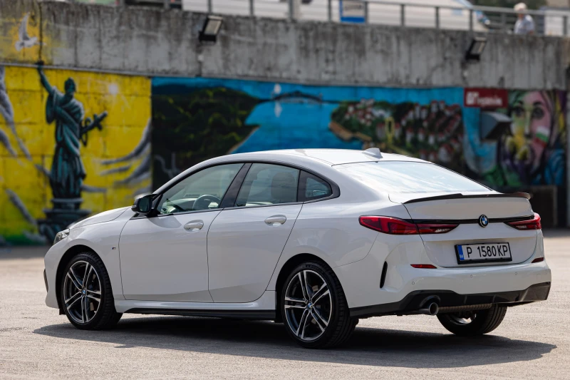 BMW 2 Gran Coupe 218i, снимка 3 - Автомобили и джипове - 52427001