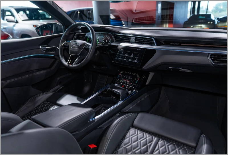 Audi E-Tron S Sportback* S-line* Quattro, снимка 11 - Автомобили и джипове - 51755625