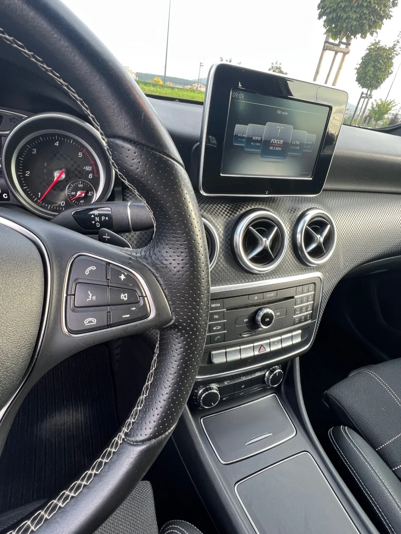 Mercedes-Benz A 180 Automatic, Дистроник, Full Led Bixeon, снимка 9 - Автомобили и джипове - 52376708