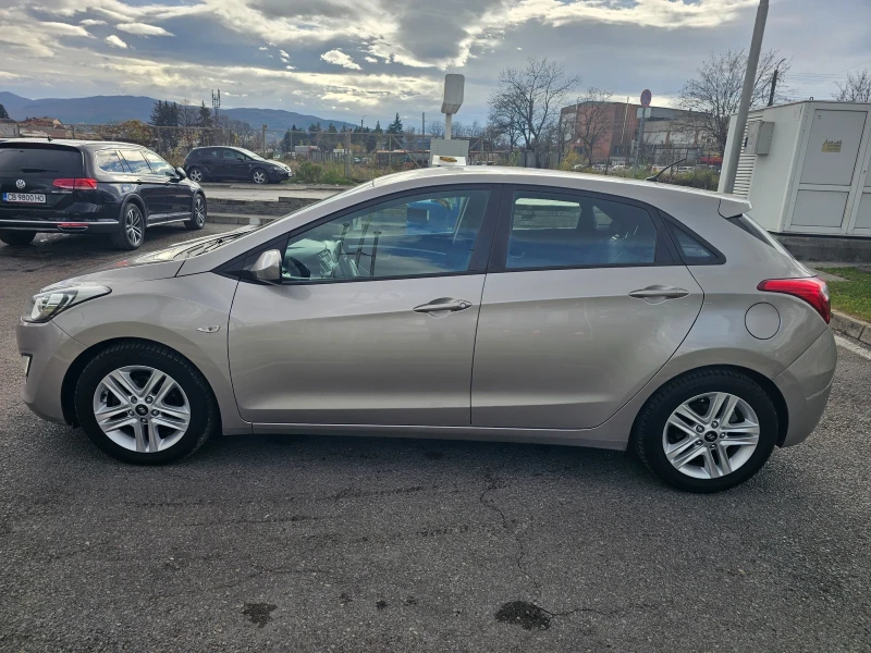 Hyundai I30 1.6 CRDi, снимка 2 - Автомобили и джипове - 52589240