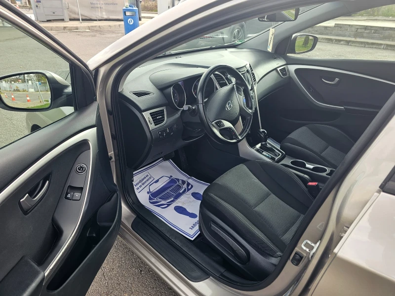 Hyundai I30 1.6 CRDi, снимка 9 - Автомобили и джипове - 52589240