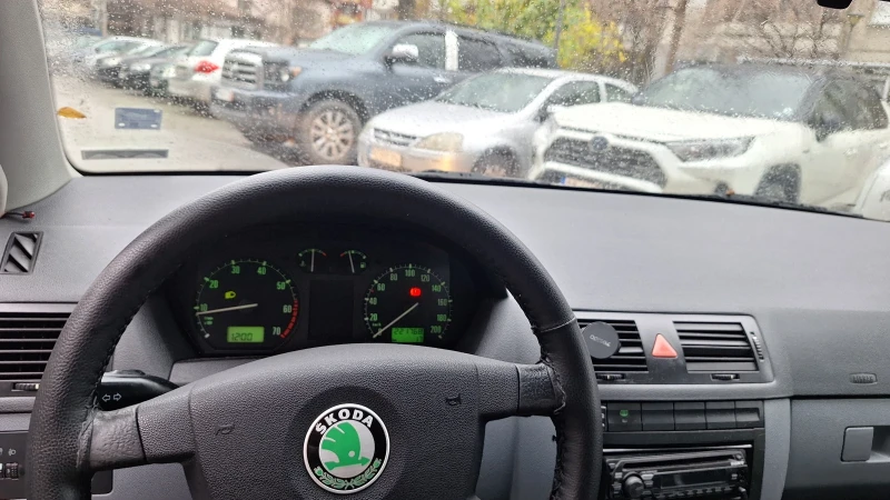 Skoda Fabia, снимка 7 - Автомобили и джипове - 52661929