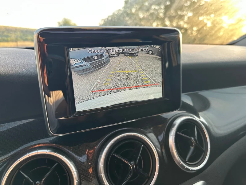 Mercedes-Benz CLA 220 220CDI, снимка 8 - Автомобили и джипове - 52777704