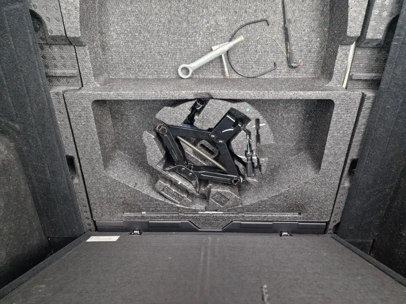 Subaru Outback 3.6R Limited, снимка 13 - Автомобили и джипове - 53101246