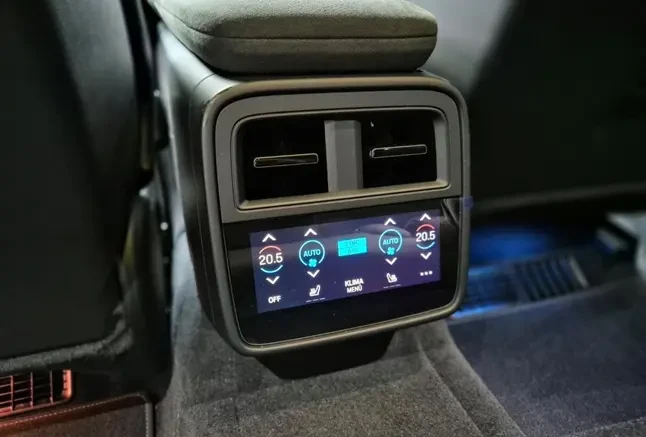 Porsche Taycan GTS Sport Turismo = Air Suspension = Гаранция, снимка 14 - Автомобили и джипове - 53524164