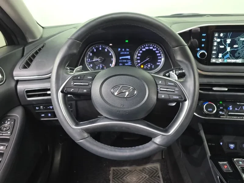 Hyundai Sonata 2.0 Premium Family, снимка 13 - Автомобили и джипове - 55562113