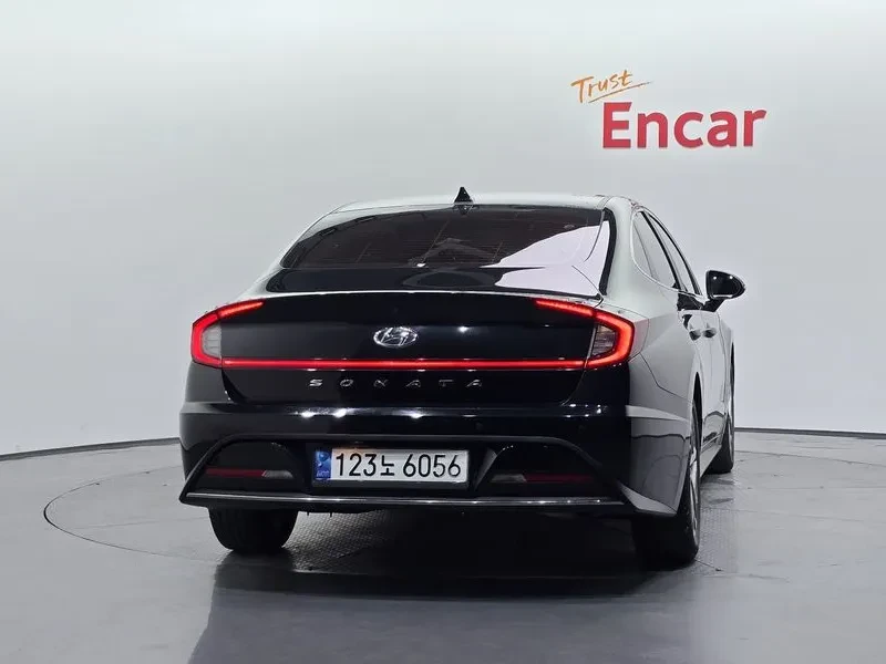 Hyundai Sonata 2.0 Premium Family, снимка 4 - Автомобили и джипове - 55562113
