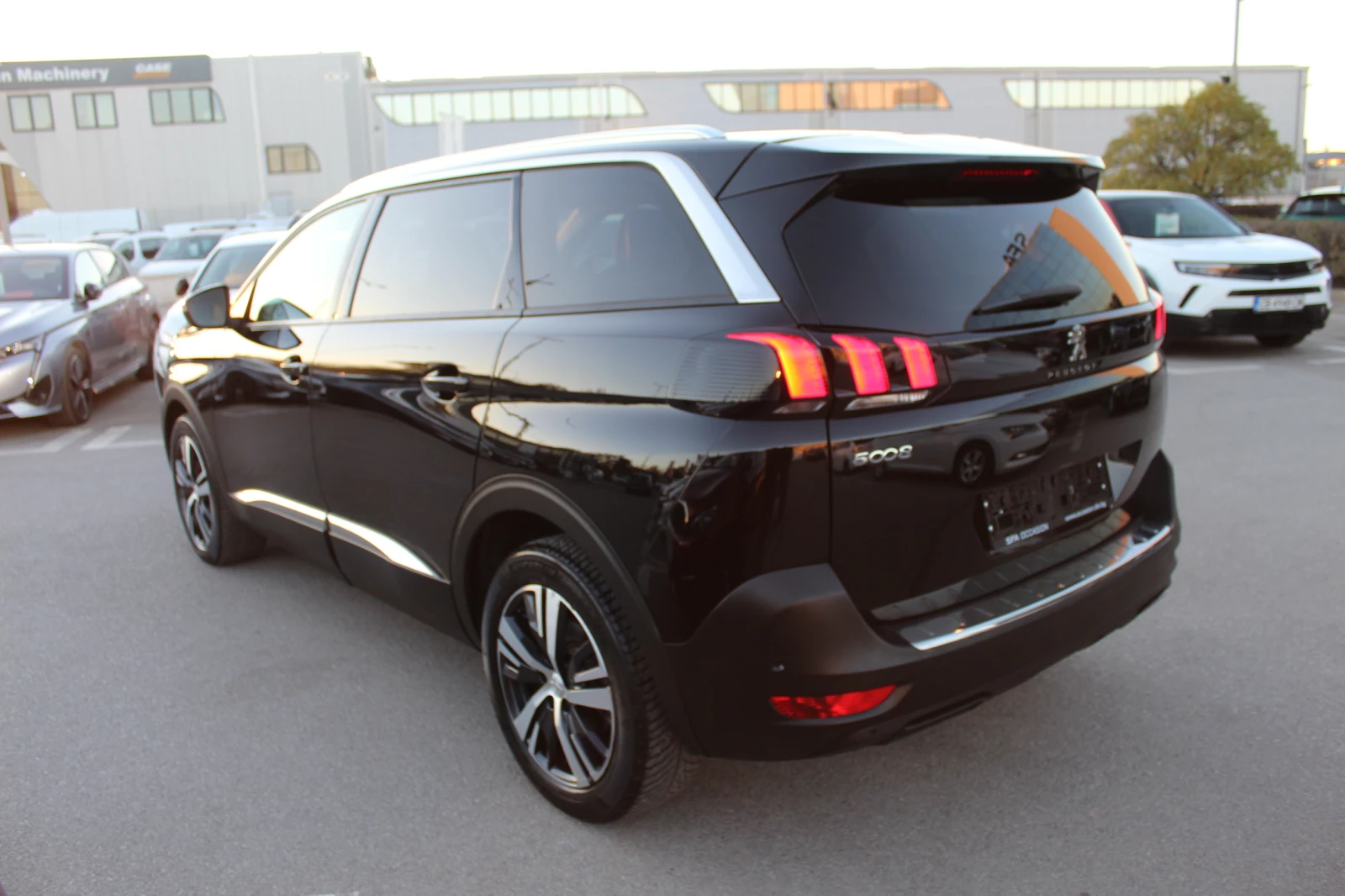 Peugeot 5008 ALLURE 1.5 BlueHDi 130 EAT8  E6//1911R09 - изображение 4