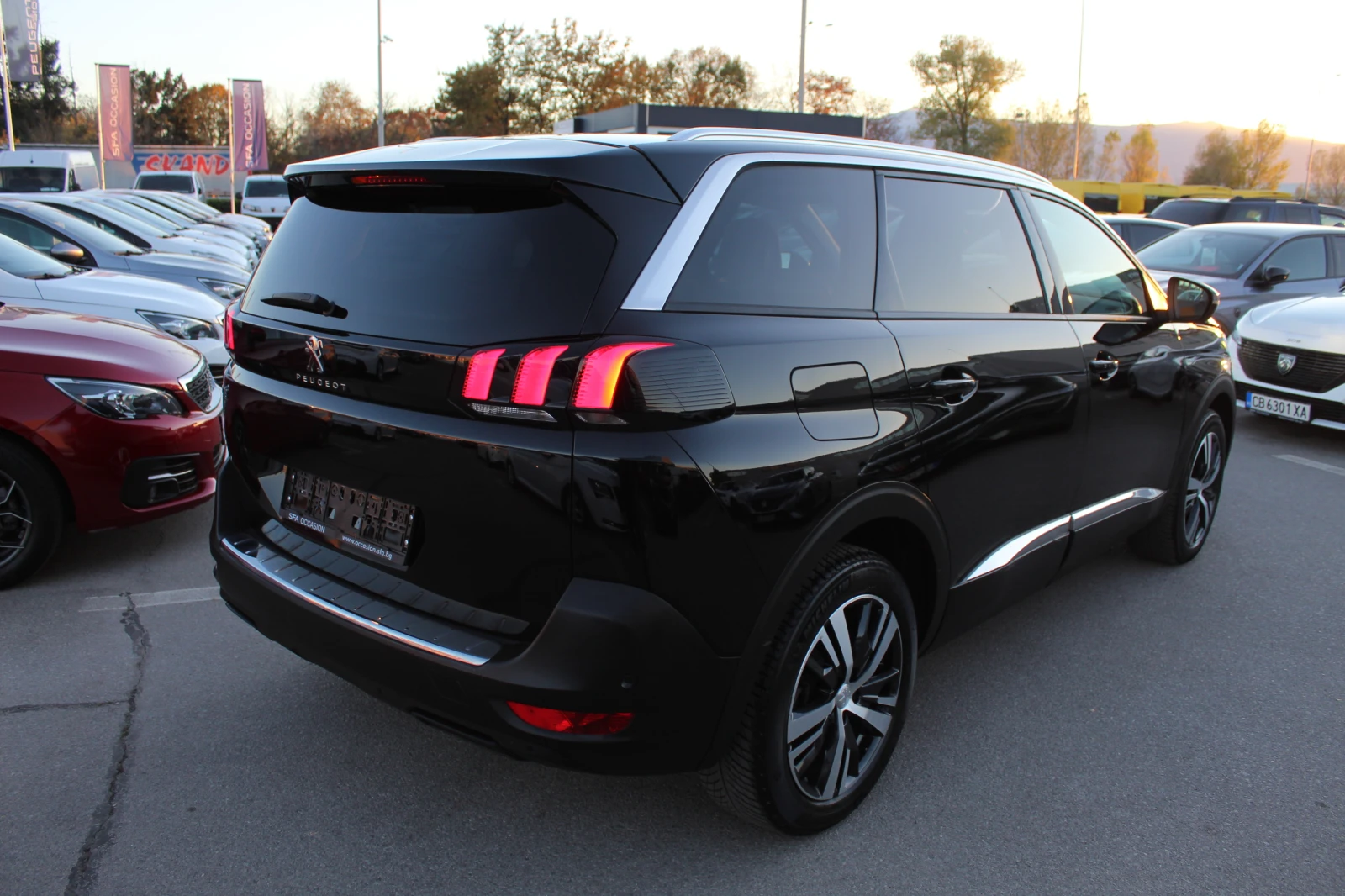 Peugeot 5008 ALLURE 1.5 BlueHDi 130 EAT8  E6//1911R09 - изображение 3