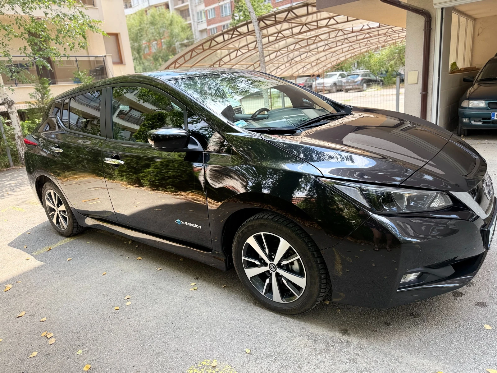 Nissan Leaf   - изображение 7