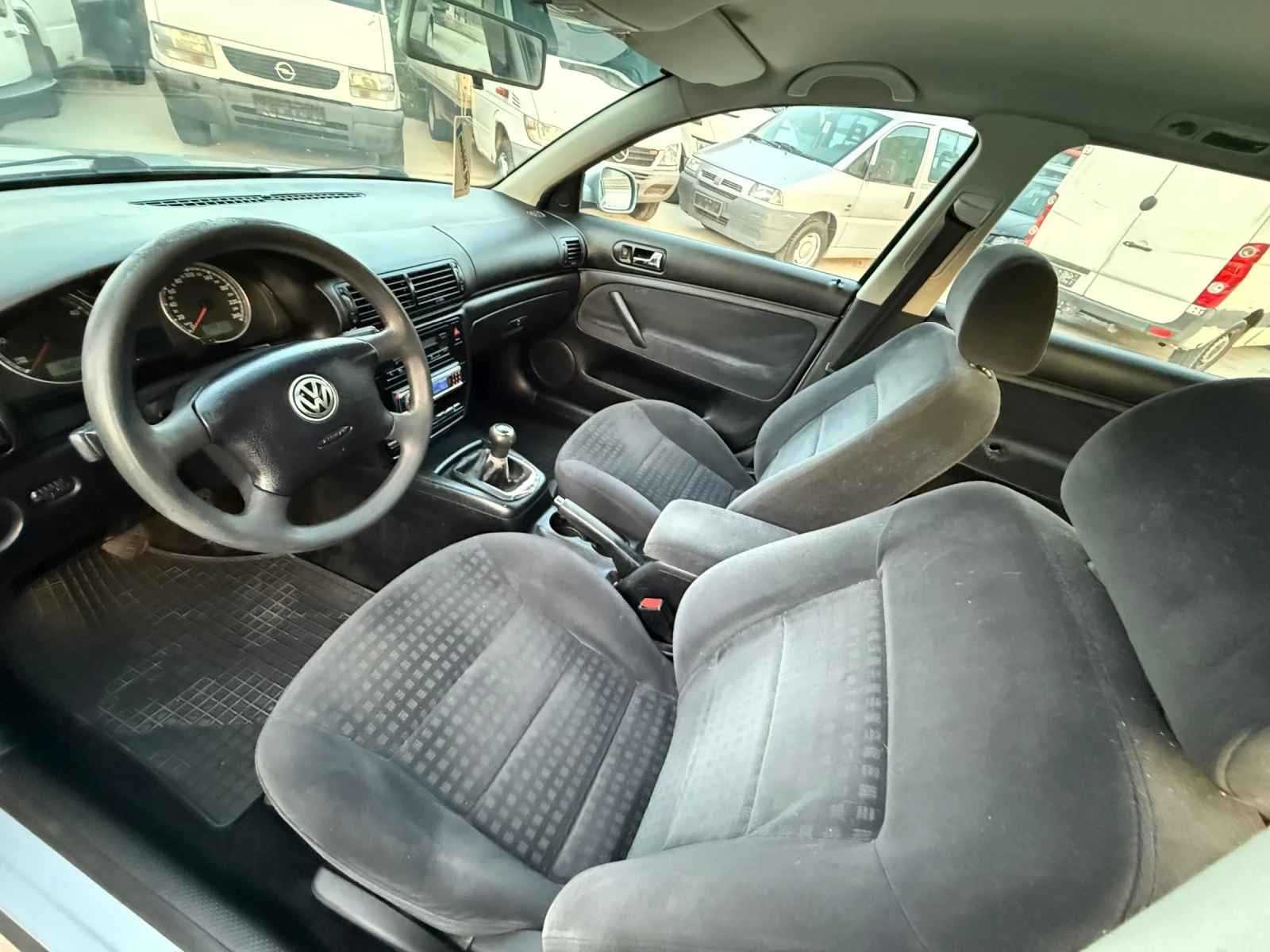 VW Passat 1.9TDI 131К.С. 6СК. - изображение 9