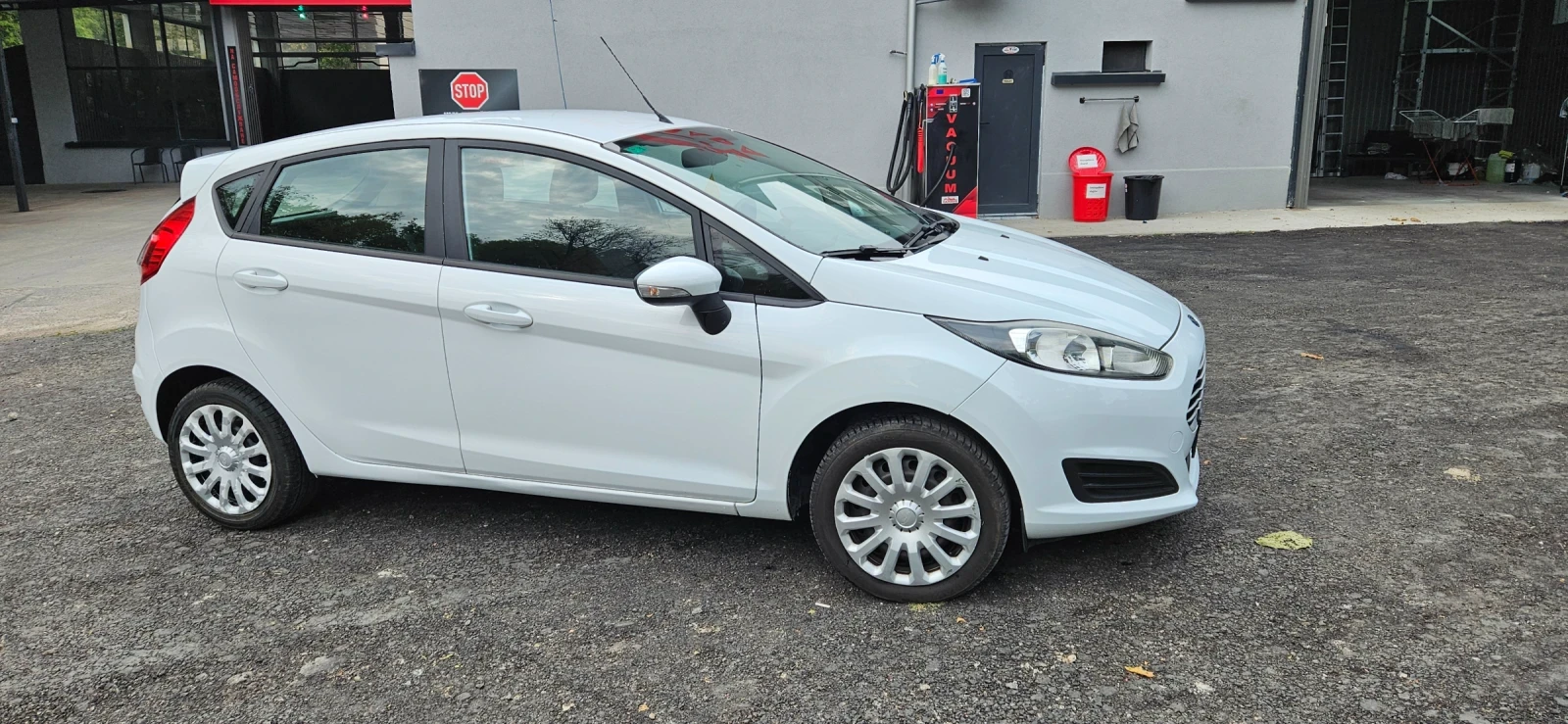 Ford Fiesta 1.0 - изображение 3