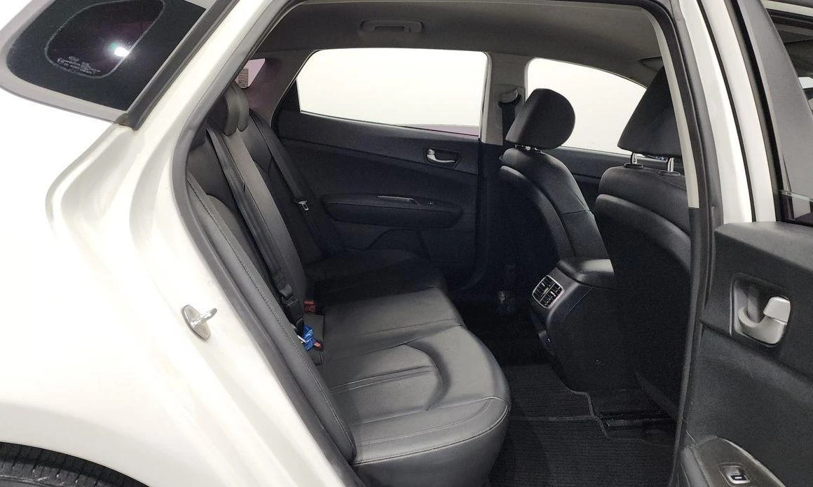 Kia K5 | Mobile.bg   12