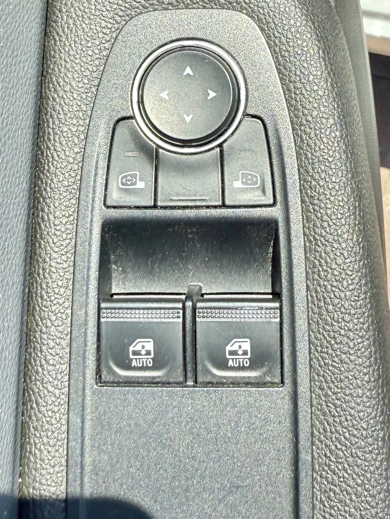 Renault Clio  - изображение 9