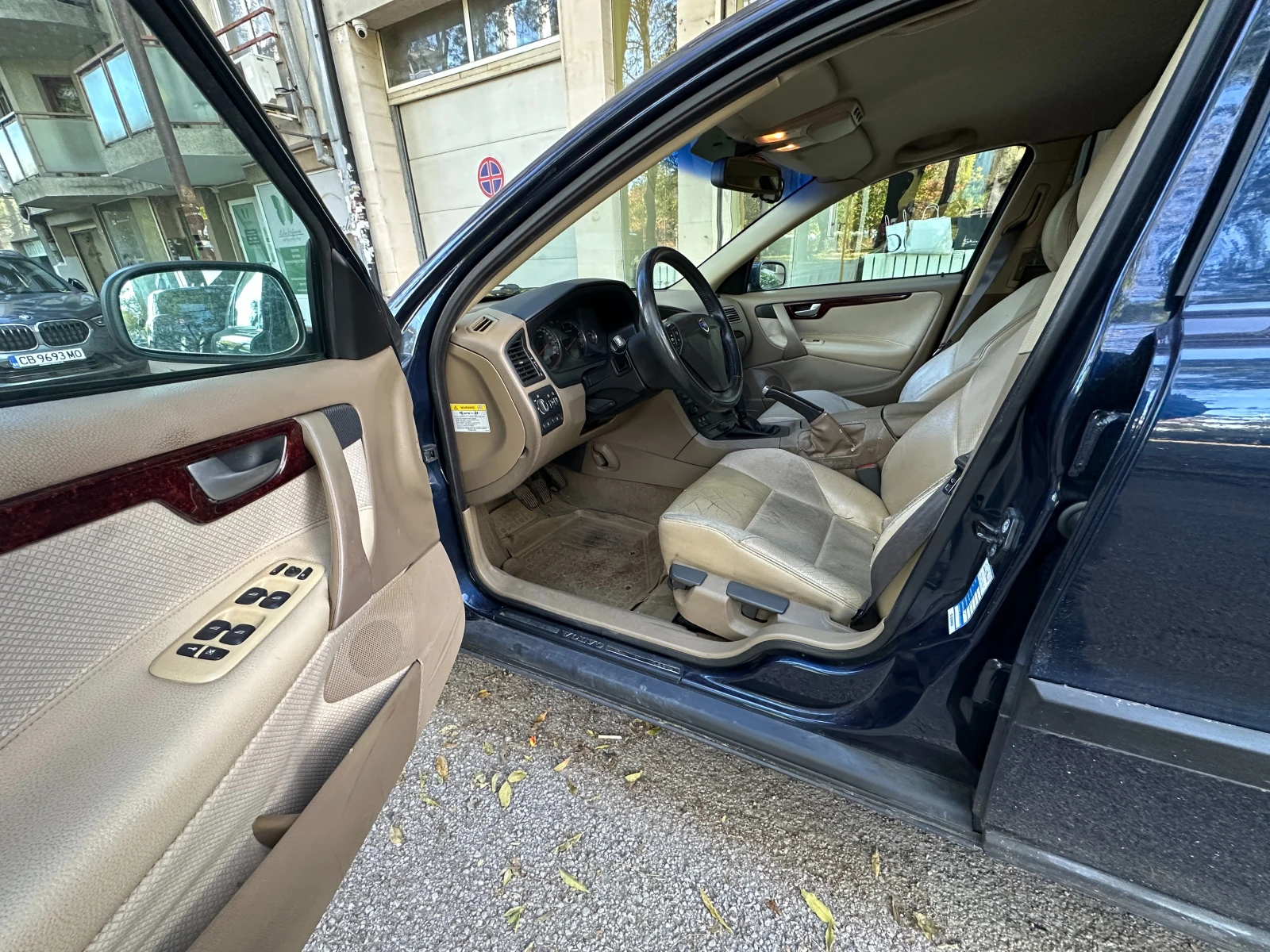 Volvo S60 D5 - изображение 5