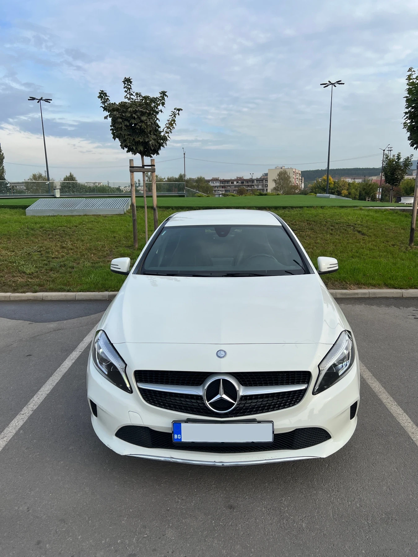 Mercedes-Benz A 180 Automatic, Дистроник, Full Led Bixeon - изображение 2