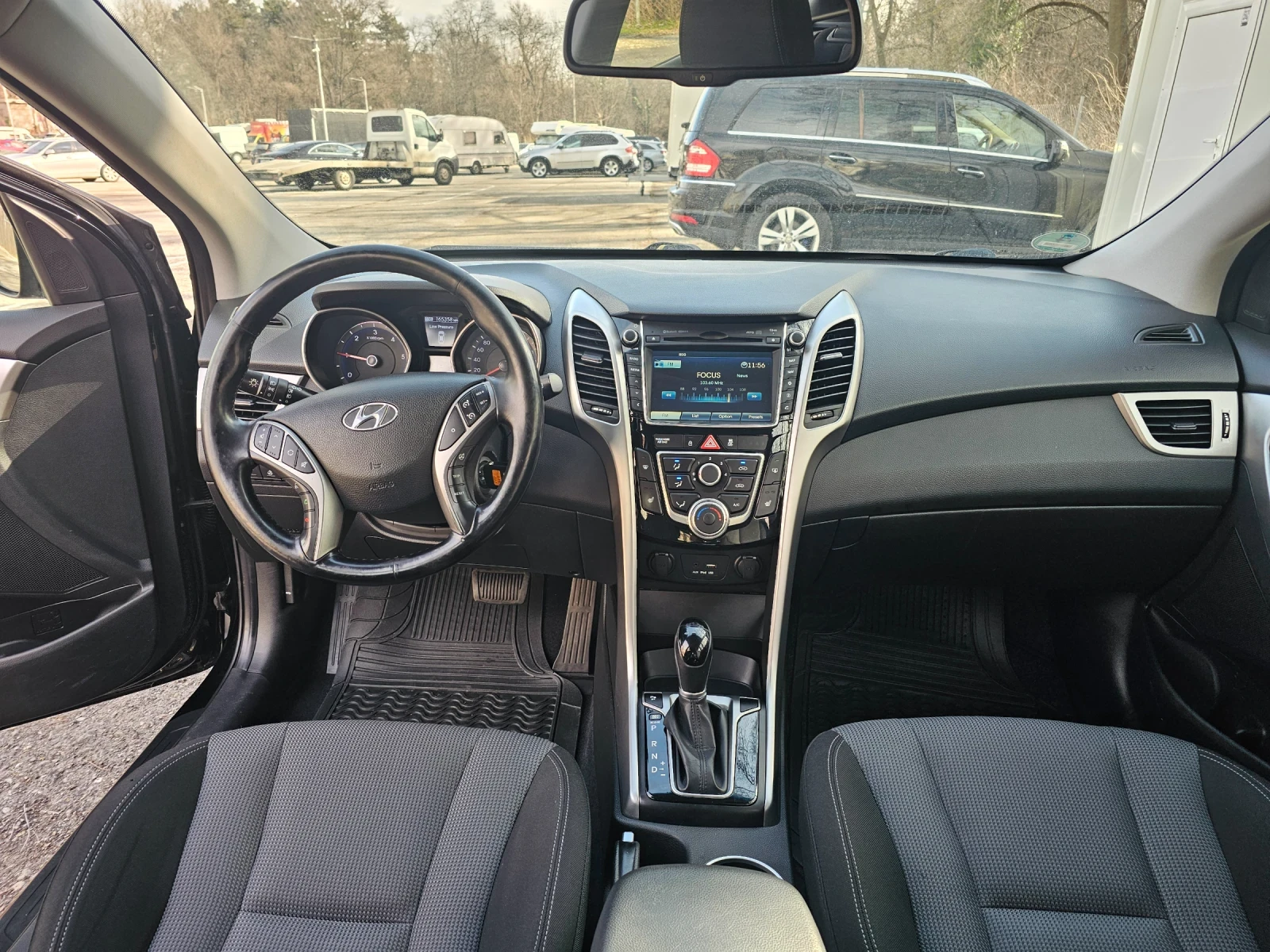 Hyundai I30 1.6 CRDi, снимка 12 - Автомобили и джипове - 53704981