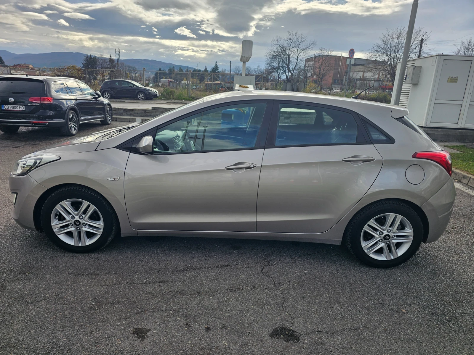 Hyundai I30 1.6 CRDi - изображение 2