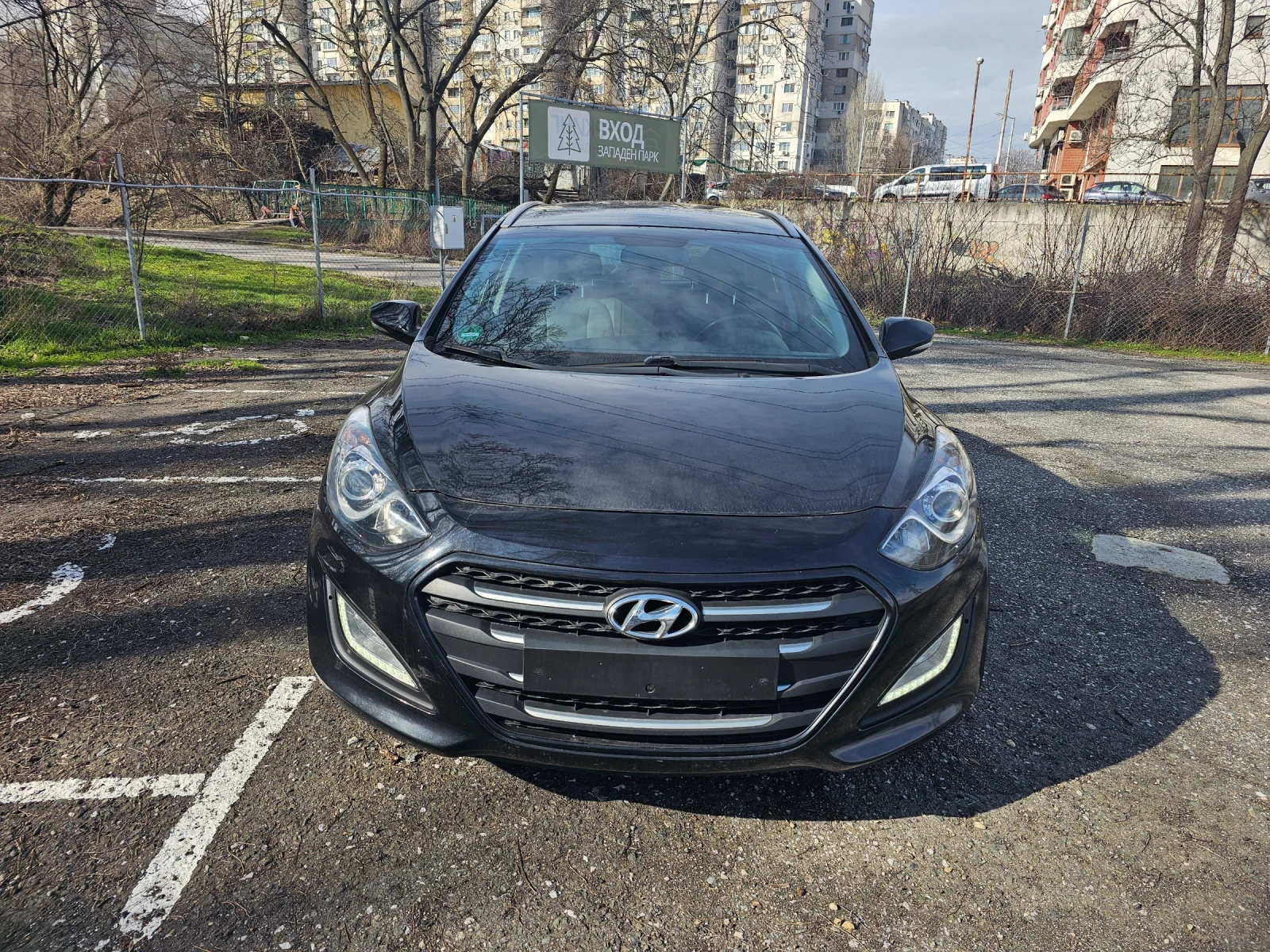 Hyundai I30 1.6 CRDi, снимка 4 - Автомобили и джипове - 53704981