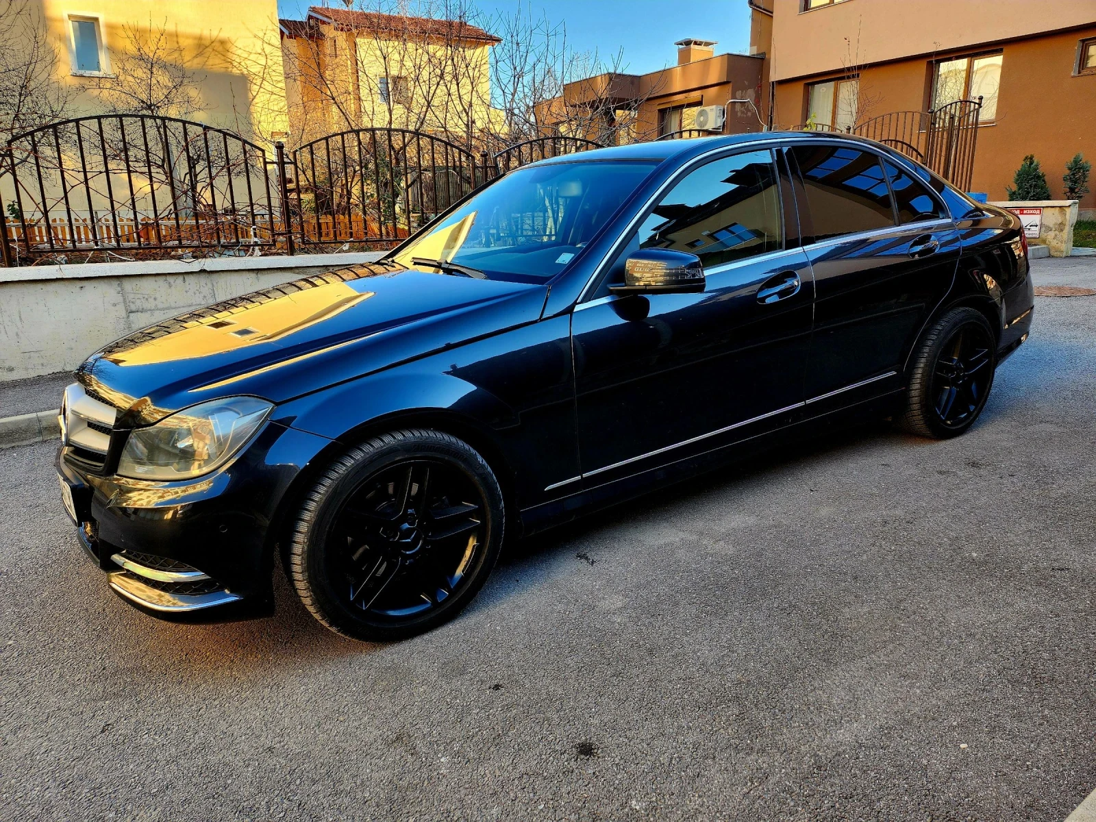 Mercedes-Benz C 220 AVANTGARDE - изображение 3