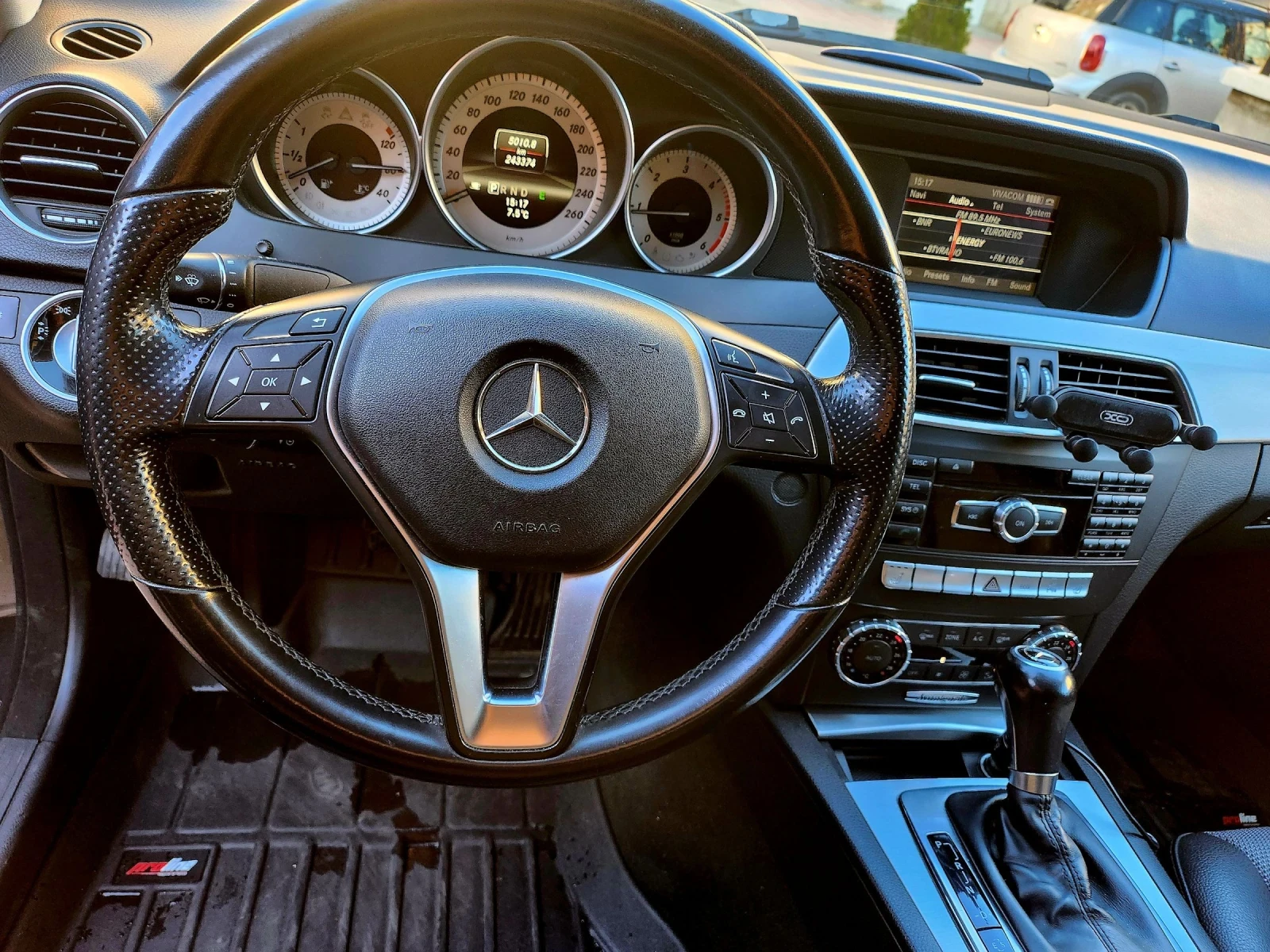 Mercedes-Benz C 220 AVANTGARDE - изображение 8