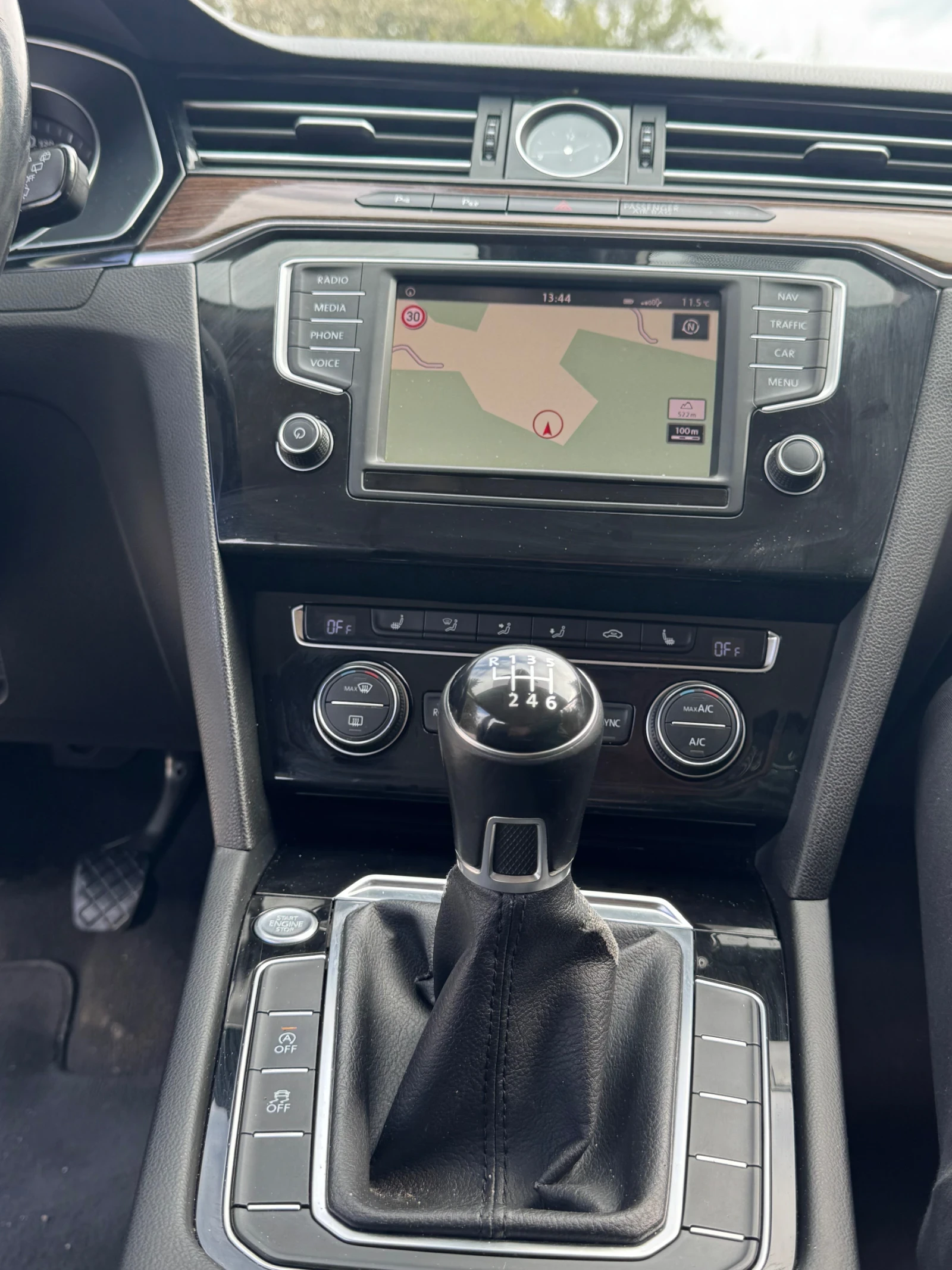 VW Passat !ПРОМО! 2.0TDI 190К.С. РЪЧКА  PARKASSIST МАСАЖ , снимка 10 - Автомобили и джипове - 53768198