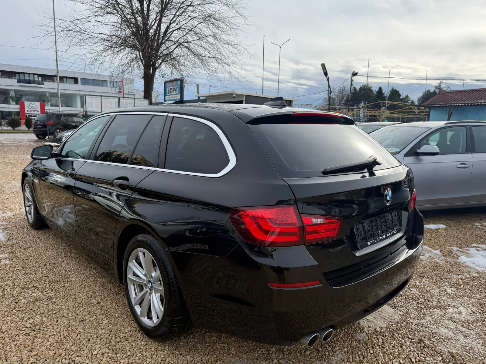 BMW 520 150 Хил . Км - изображение 4