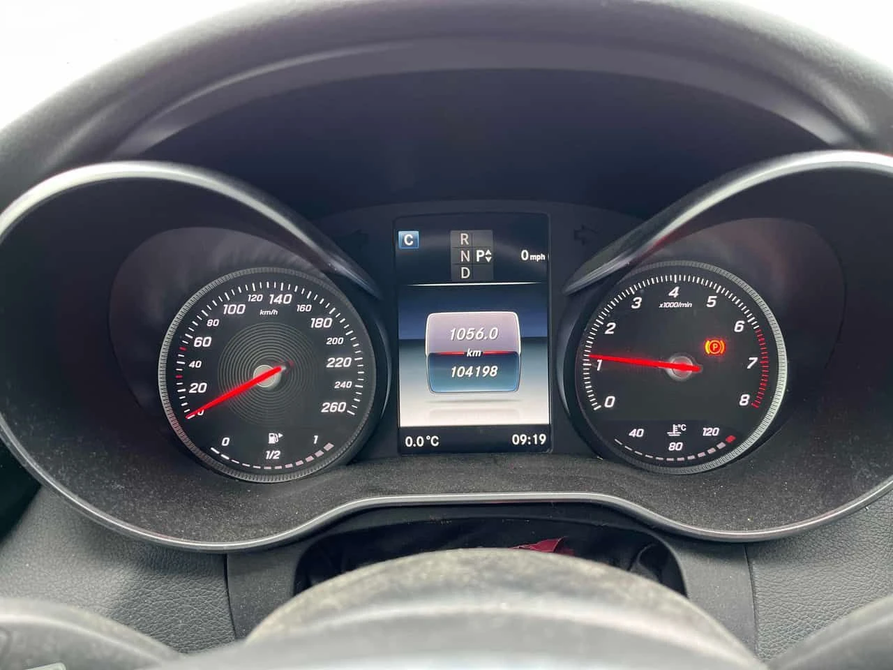 Mercedes-Benz C 300 * CARFAX * ЦЕНА ДО БГ, снимка 8 - Автомобили и джипове - 53749319