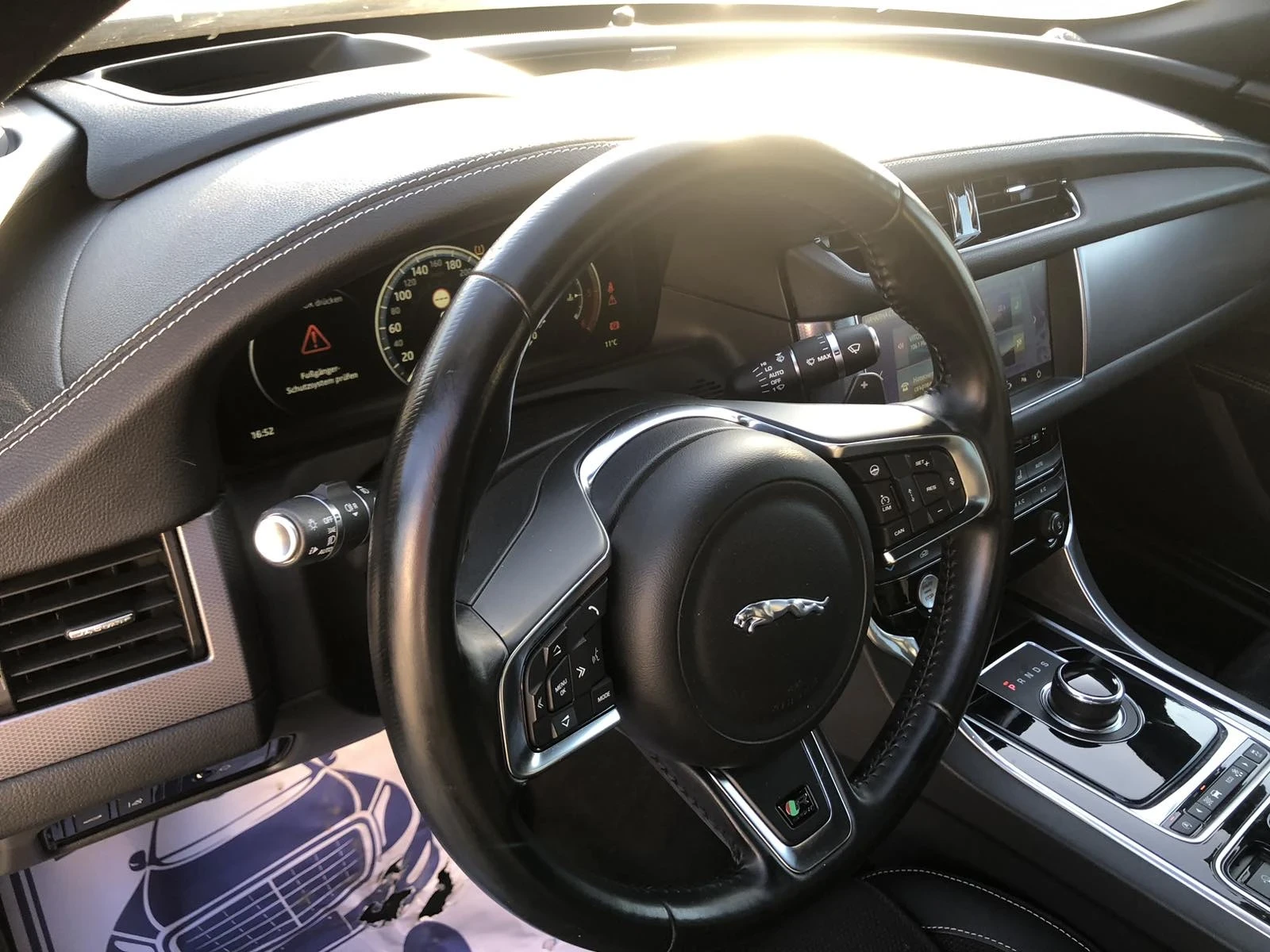 Jaguar Xf 3.0d, снимка 15 - Автомобили и джипове - 53868407