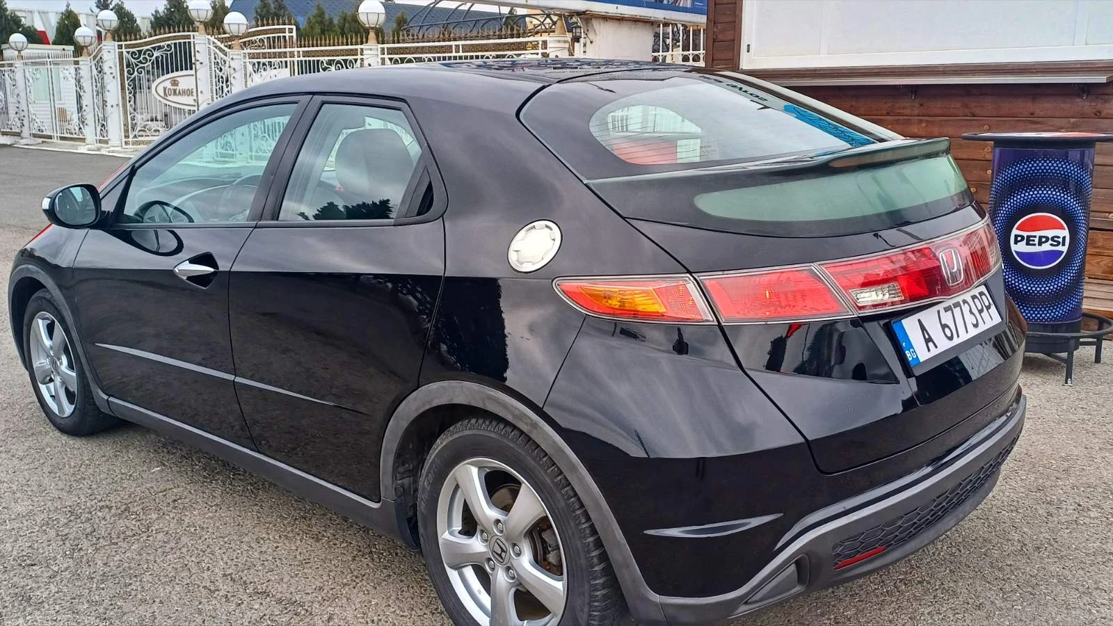 Honda Civic Honda Civic 1.4i (83HP) , снимка 3 - Автомобили и джипове - 53951919