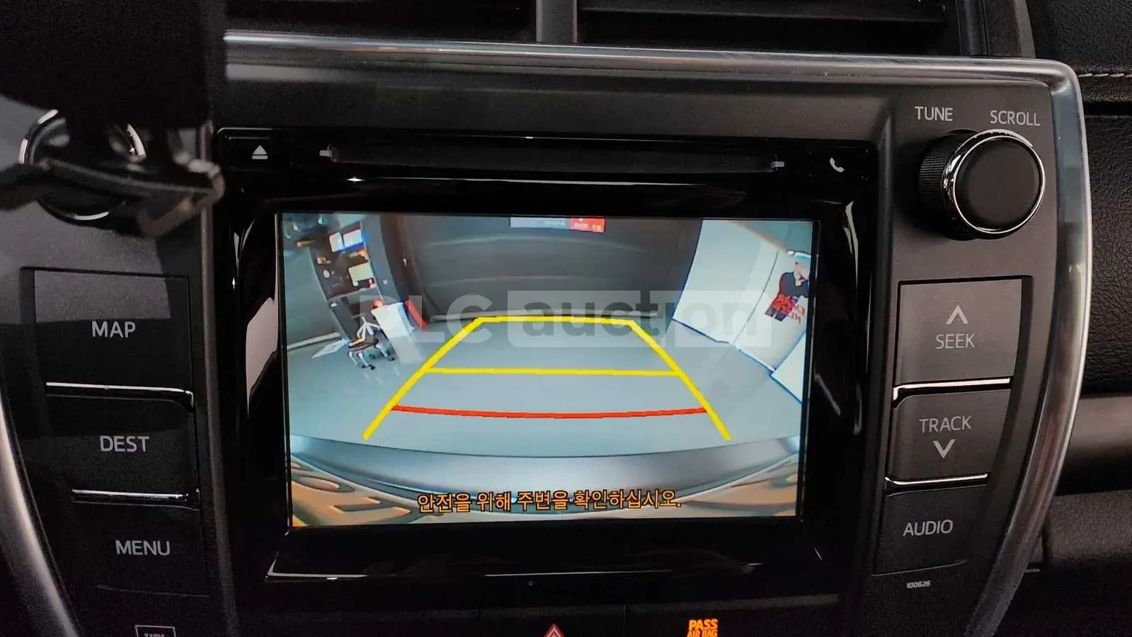 Toyota Camry, снимка 16 - Автомобили и джипове - 54230681