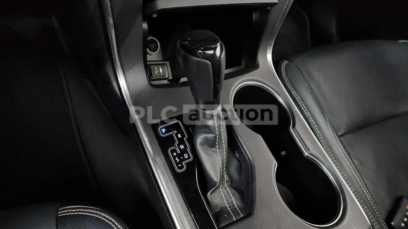 Toyota Camry, снимка 9 - Автомобили и джипове - 54230681