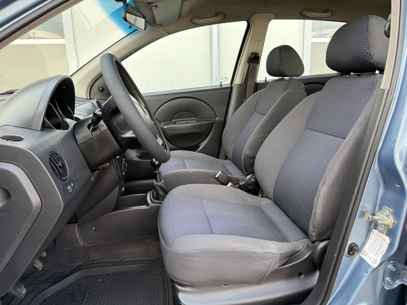 Chevrolet Aveo 1, 4 , снимка 11 - Автомобили и джипове - 54424262