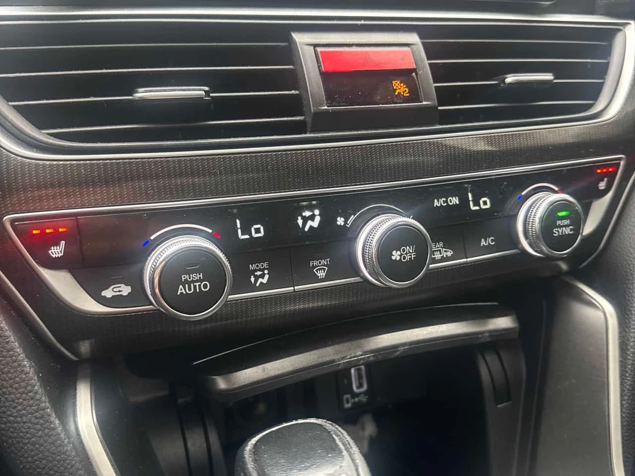 Honda Accord Sport * ДИСТРОНИК * ШИБИДАХ * ПОДГРЕВ, снимка 11 - Автомобили и джипове - 54476417
