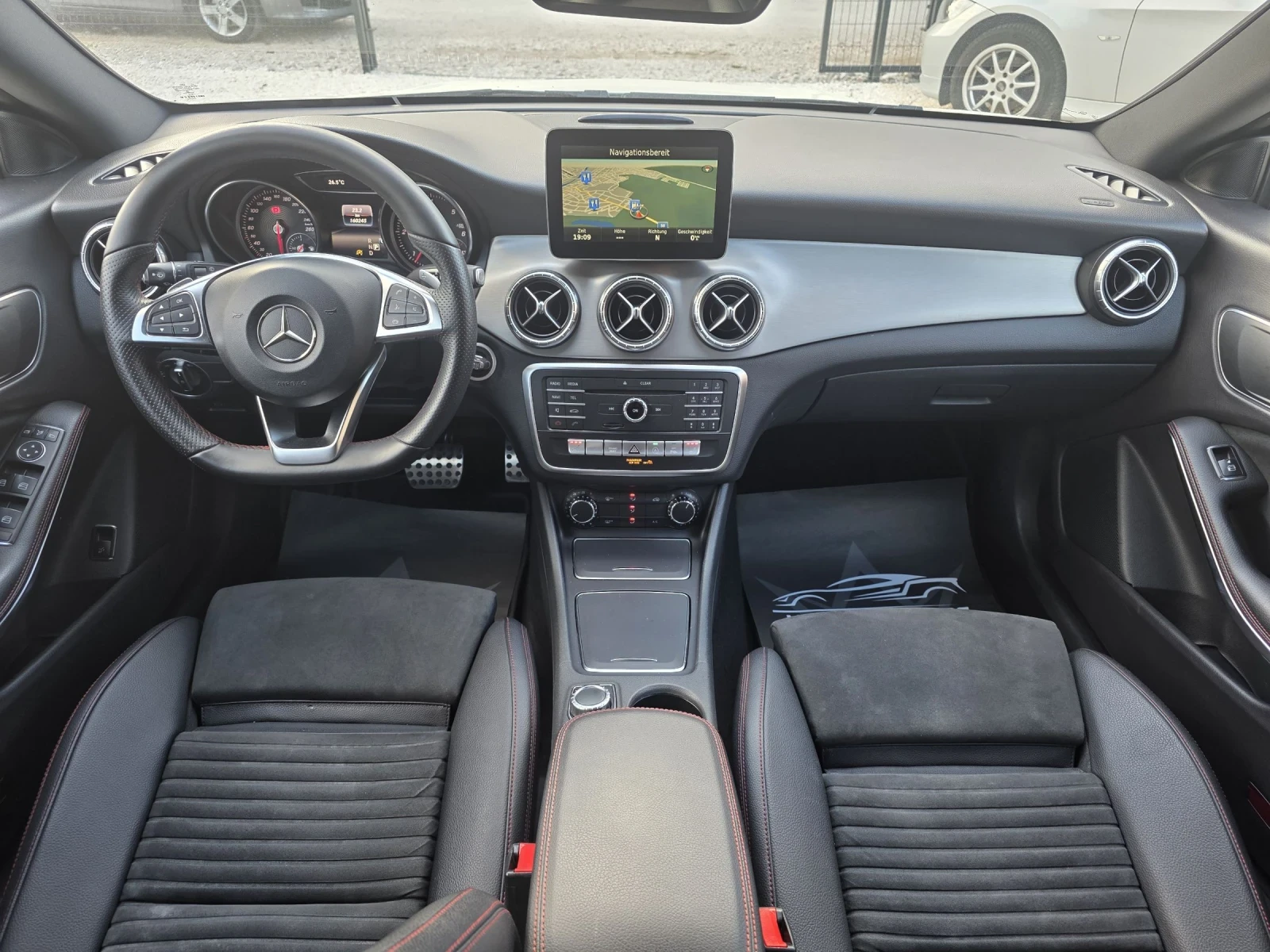Mercedes-Benz CLA 200 С-История AMG-Lein , снимка 8 - Автомобили и джипове - 54599036