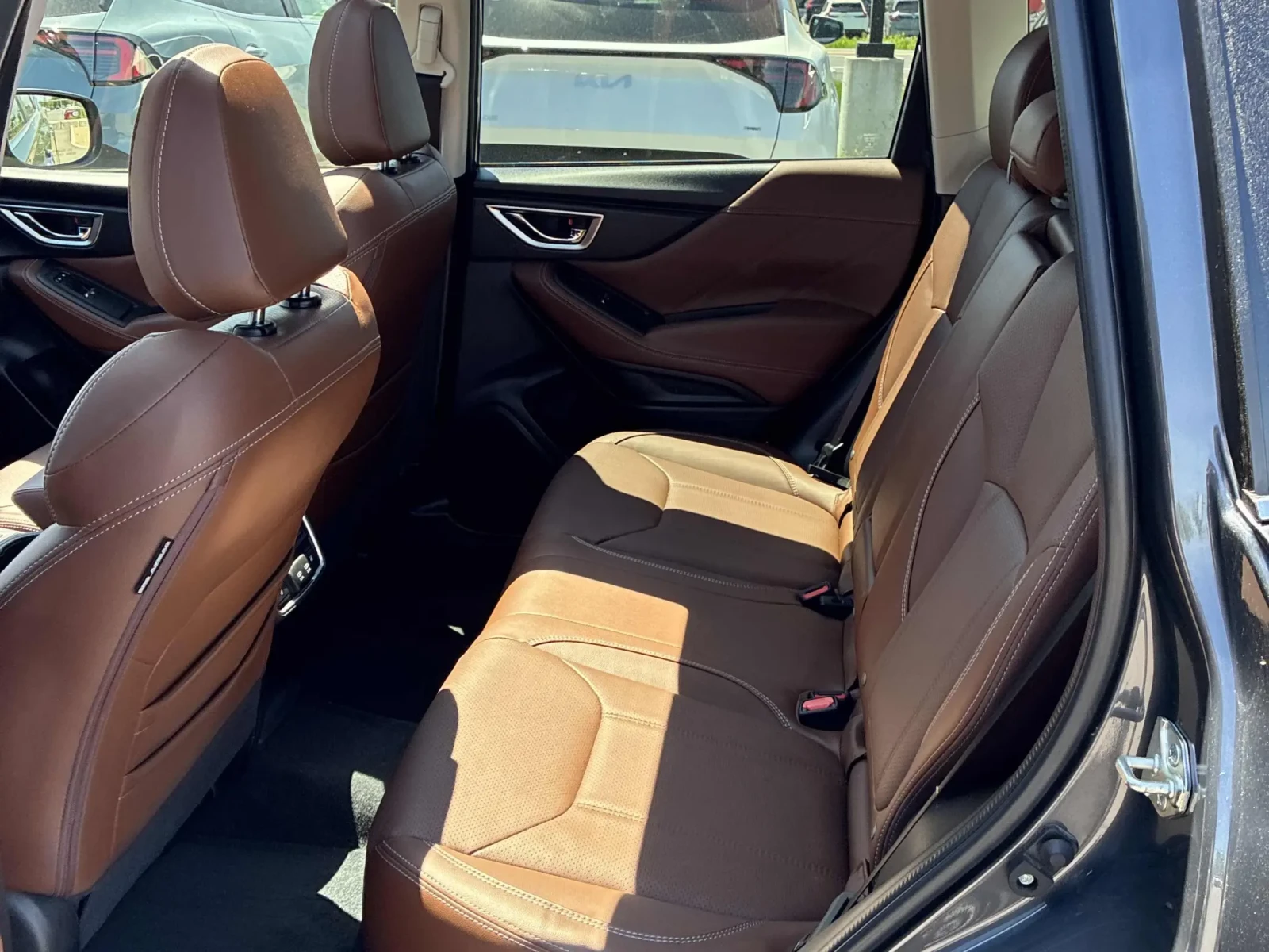 Subaru Forester 2.5 Premier * FULL, снимка 11 - Автомобили и джипове - 54849454
