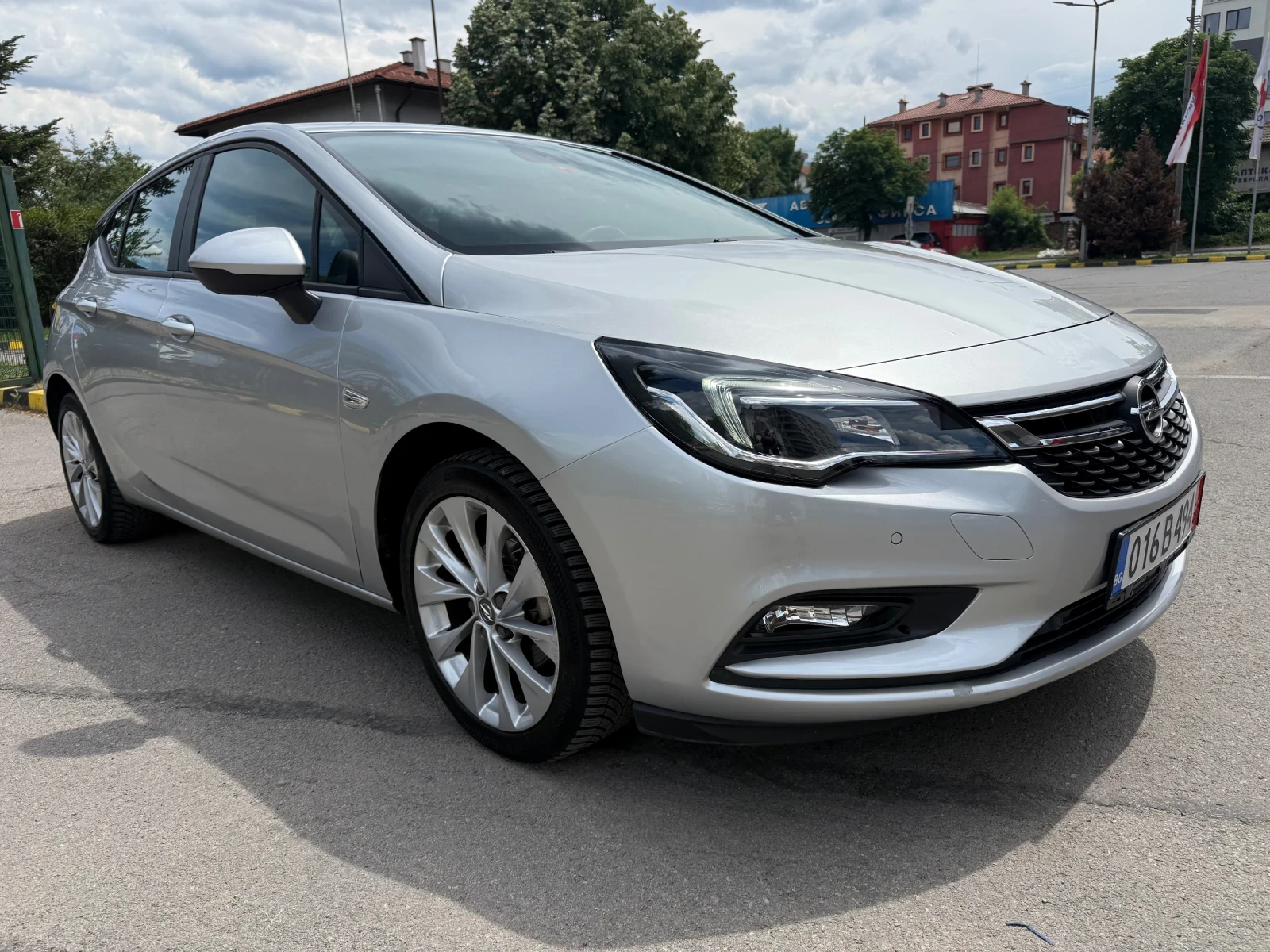 Opel Astra 1.4t/Автомат/95000км/, снимка 2 - Автомобили и джипове - 54947043