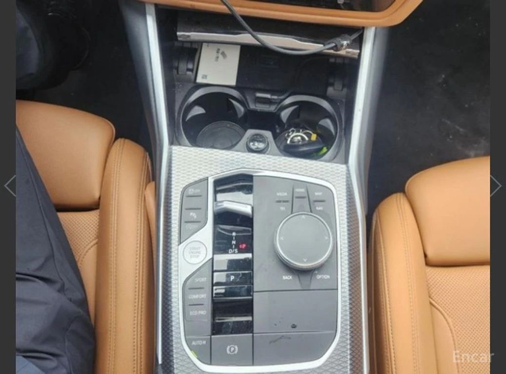 BMW 320 i M SPORT* HARMAN KARDON* DISTRONIC* HEAD-UP* , снимка 14 - Автомобили и джипове - 55277557
