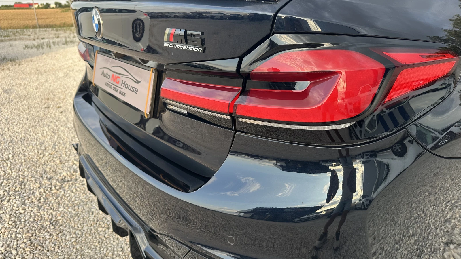 BMW 530 M PACK| AKRAPOVIC | HEAD UP | ПОДГРЕВ| ШИБЕДАХ| 10, снимка 17 - Автомобили и джипове - 55346912