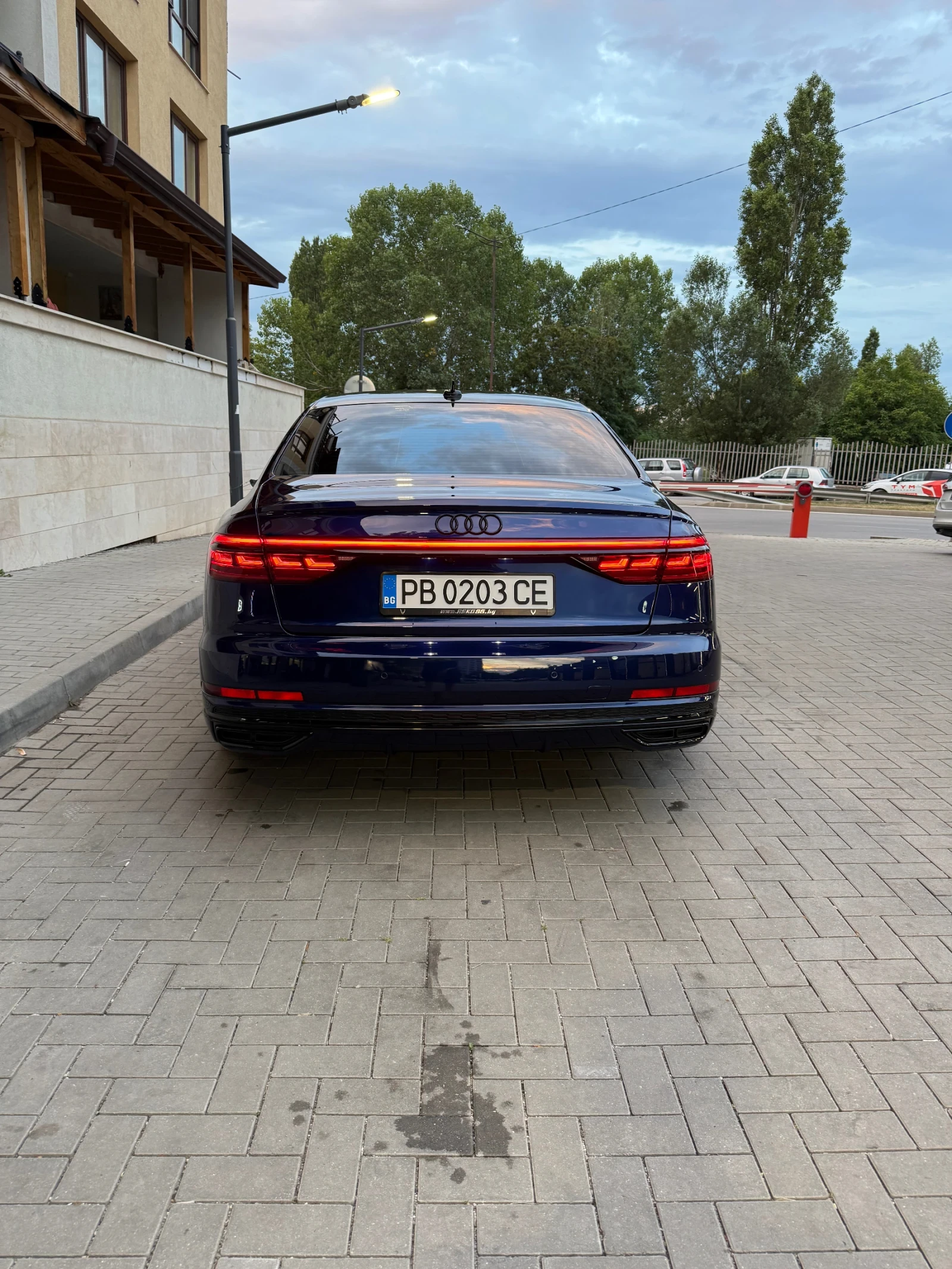 Audi A8 Lang, снимка 7 - Автомобили и джипове - 55436820
