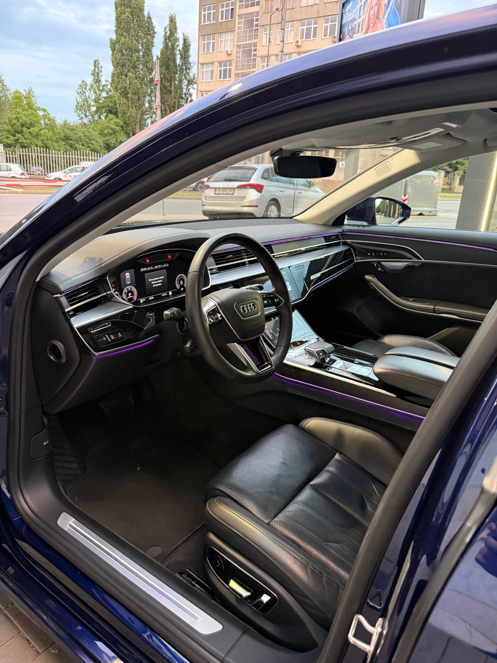 Audi A8 Lang, снимка 8 - Автомобили и джипове - 55436820