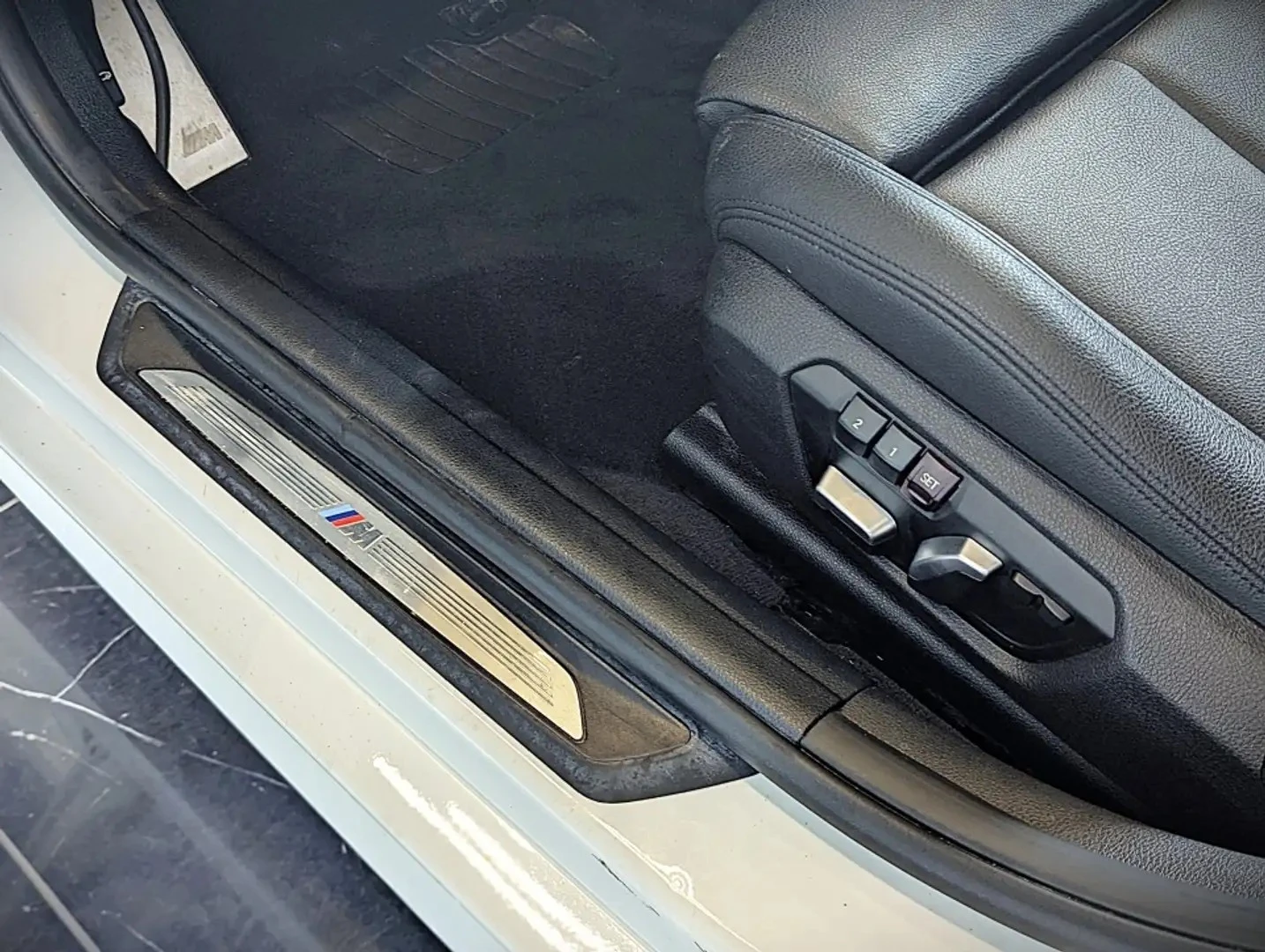 BMW 330 xDrive M Sport ���� �� �������� ���������� | Mobile.bg � ����������� 10