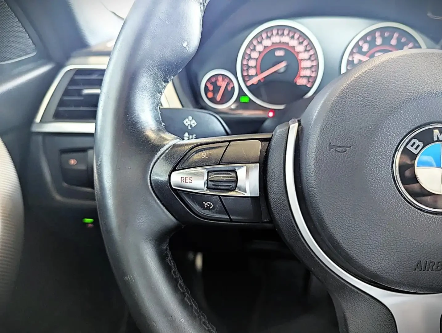 BMW 330 xDrive M Sport ���� �� �������� ���������� | Mobile.bg � ����������� 12