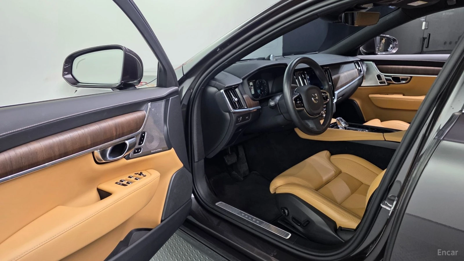Volvo S90 B5 Inscription* КОЖА* ОБДУХВ* НАВИ* ПАНО, снимка 8 - Автомобили и джипове - 55466524