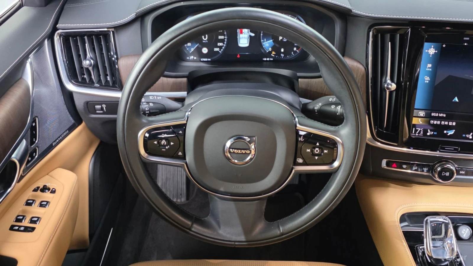 Volvo S90 B5 Inscription* КОЖА* ОБДУХВ* НАВИ* ПАНО, снимка 11 - Автомобили и джипове - 55466524