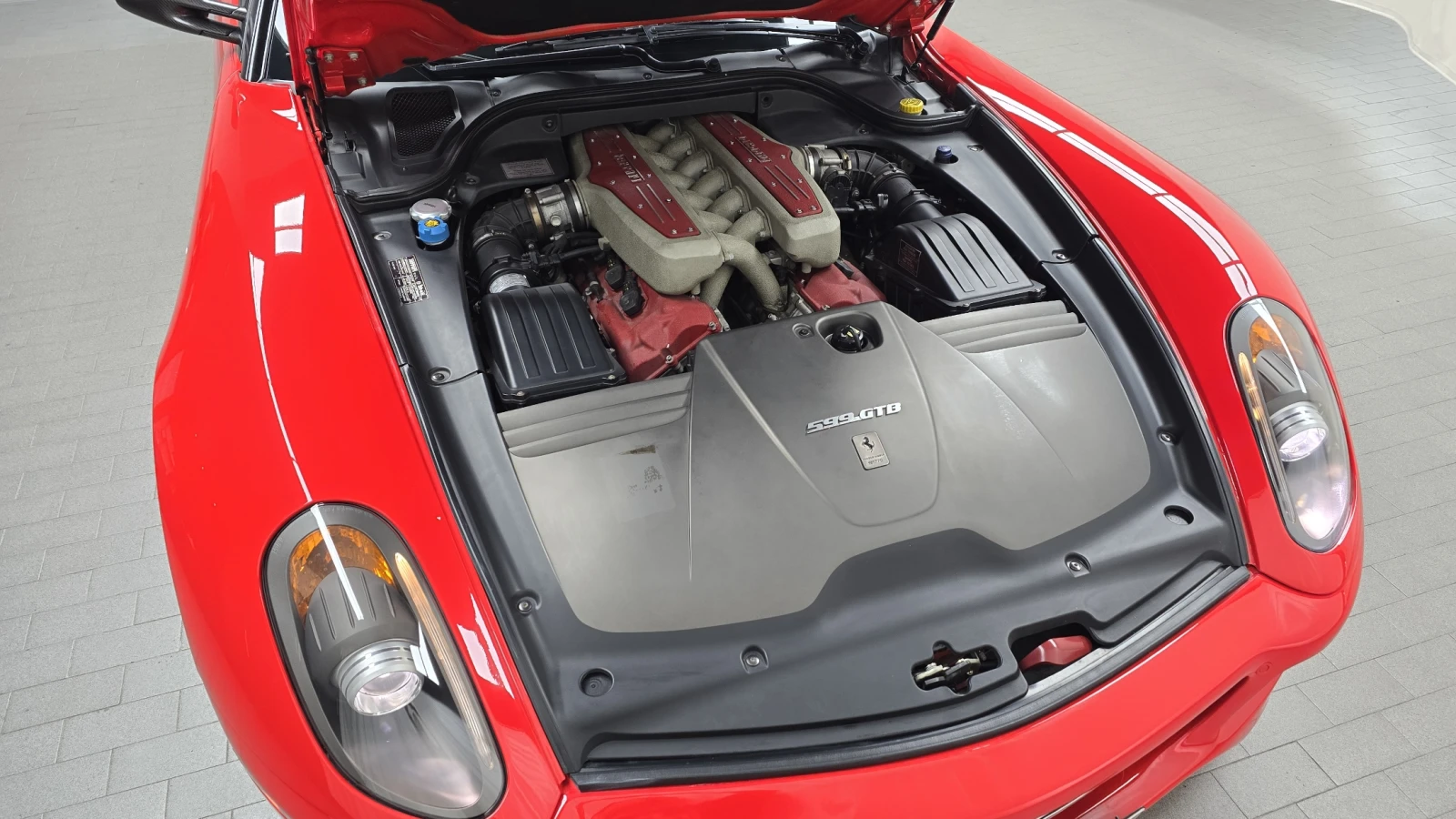 Ferrari 599 КРАЙНА ЦЕНА, снимка 6 - Автомобили и джипове - 55594025