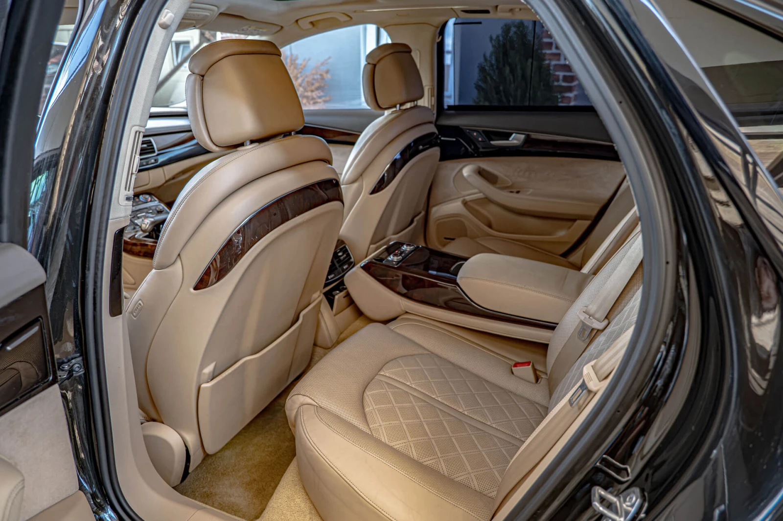 Audi A8 4.2TDI/QUATTRO/Обдухване/Камера/Bose/Distronic, снимка 8 - Автомобили и джипове - 55836713