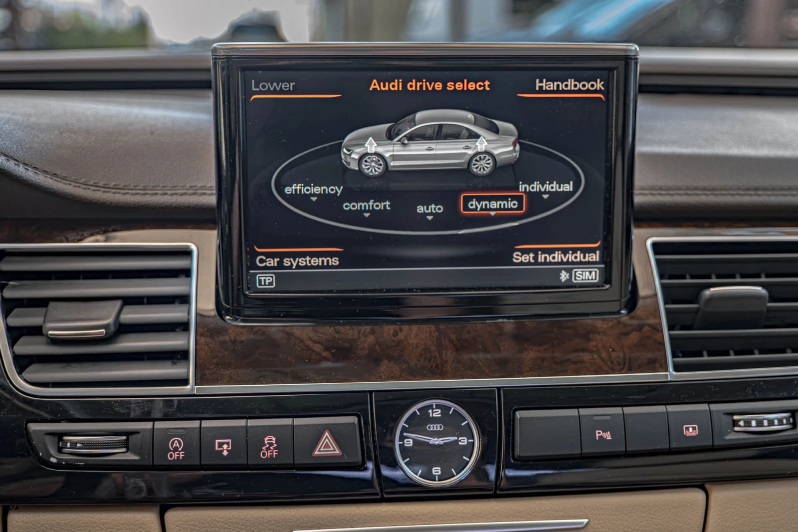 Audi A8 4.2TDI/QUATTRO/Обдухване/Камера/Bose/Distronic, снимка 11 - Автомобили и джипове - 55836713