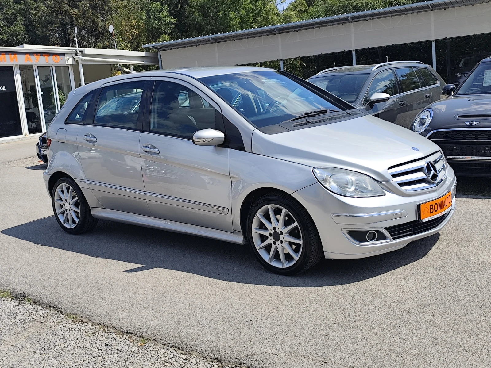 Mercedes-Benz B 180 2.0CDi* Klima* КОЖА* , снимка 3 - Автомобили и джипове - 55845188
